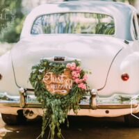 vintage car for weddings