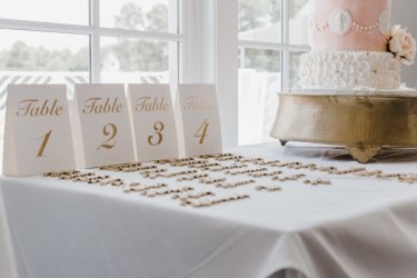 Table with wedding table seating arrangements